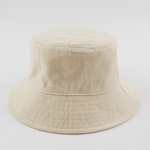 New Madewell Short-Brimmed Bucket Hat in Vintage Parchment - Picture 4 of 5